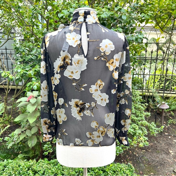 Alice + Olivia Violeta Sheer Floral-Print Bow-Neck Blouse Sz S - Picture 3 of 11